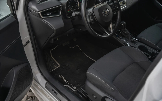 Toyota Corolla cena 74800 przebieg: 123000, rok produkcji 2020 z Opole Lubelskie małe 211